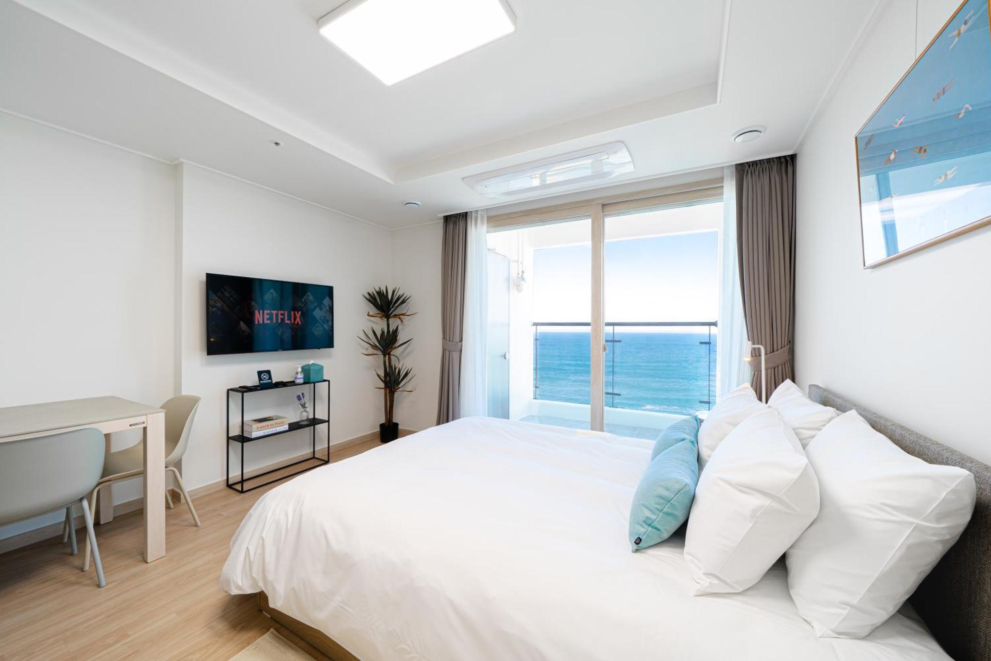 Urbanstay Deungdae Apartemen Sokcho